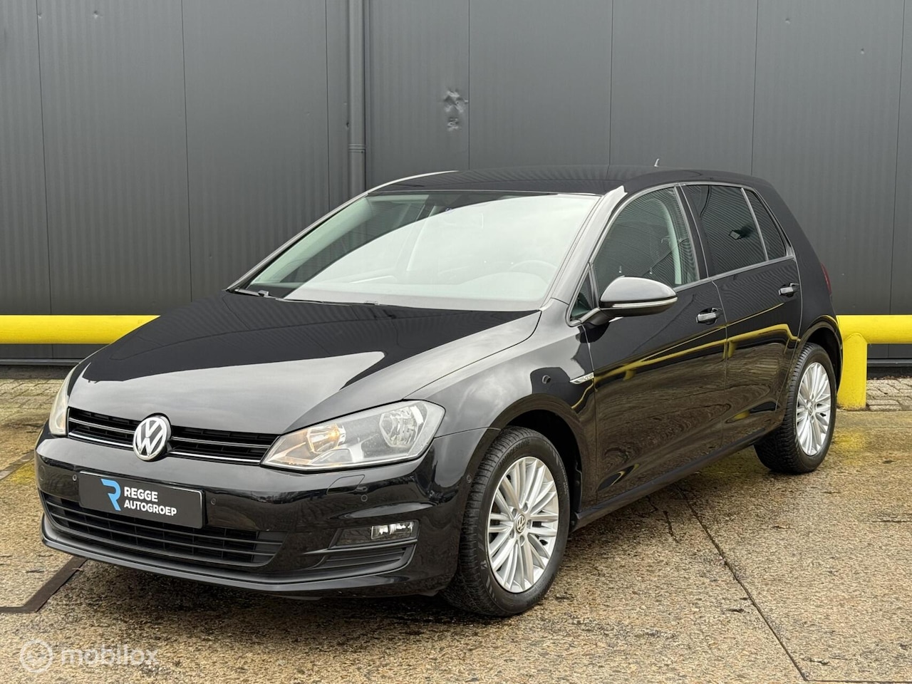 Volkswagen Golf - 1.2 TSI CUP Edition NAVI | STOELVERWARMING - AutoWereld.nl