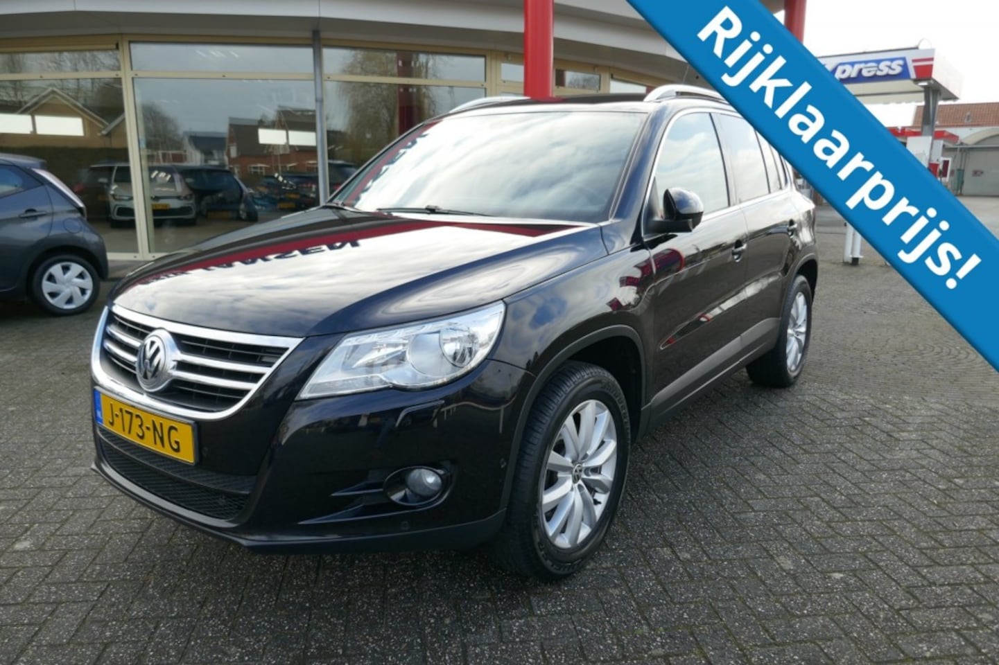 Volkswagen Tiguan - 1.4 TSI SPORTenSTYLE  WINTERPAKKET/PDC V+A/SET WINTERWIELEN - AutoWereld.nl