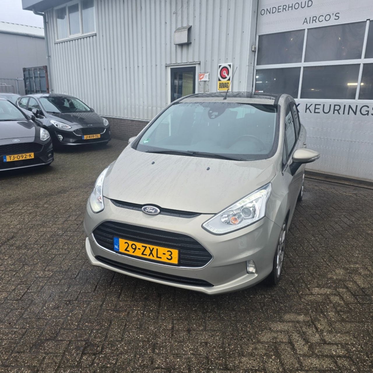 Ford B-Max - 1.0 Ecoboost Titanium / Panoramadak - AutoWereld.nl
