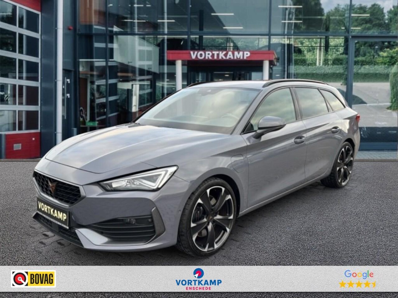 CUPRA Leon Sportstourer - 1.4 TSI DSG VZ E-HYBRID CAMERA/ACC/STOEL+STUURVERW/NAVI - AutoWereld.nl