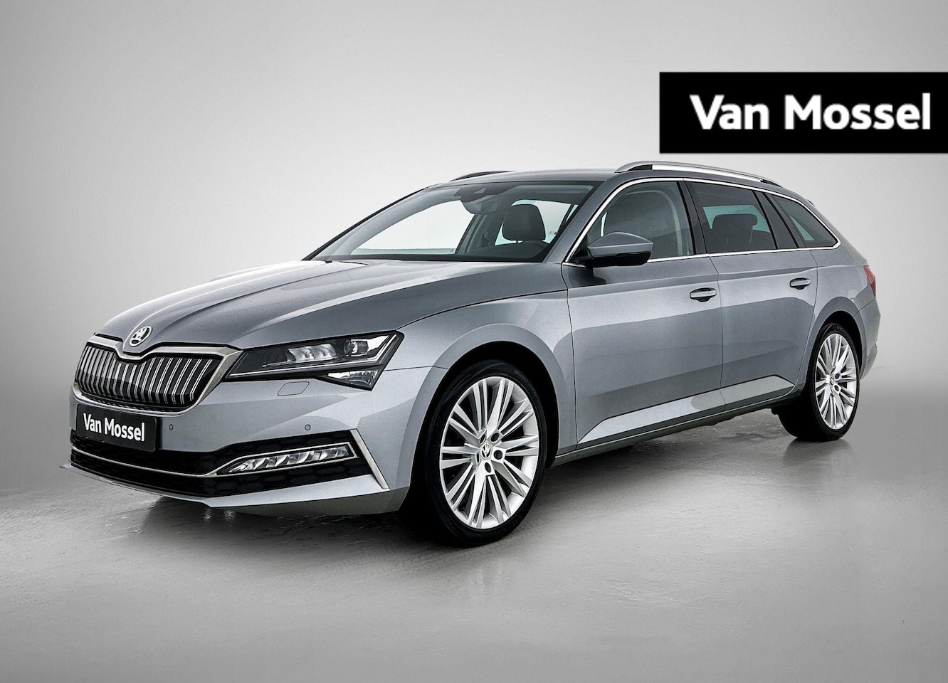 Skoda Superb - 1.4 TSI iV Business Edition Plus 1.4 TSI iV Business Edition Plus - AutoWereld.nl