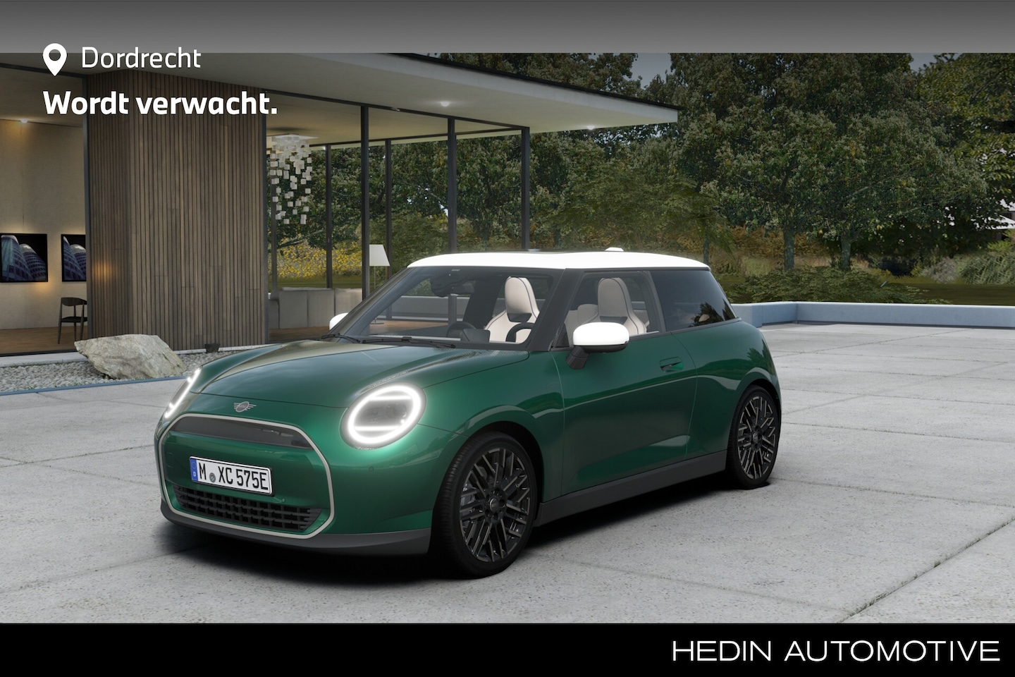 MINI Mini-Electric - Cooper E Favoured M 40.7 kWh Panorama dak | Adaptive LED | stoelverwarming - AutoWereld.nl