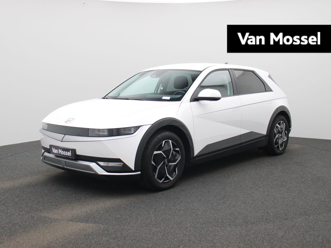 Hyundai IONIQ 5 - 77.4kWh Core 230Pk | Navigatie | Apple & Android Carplay | Trekhaak Afneembaar | Climate C - AutoWereld.nl