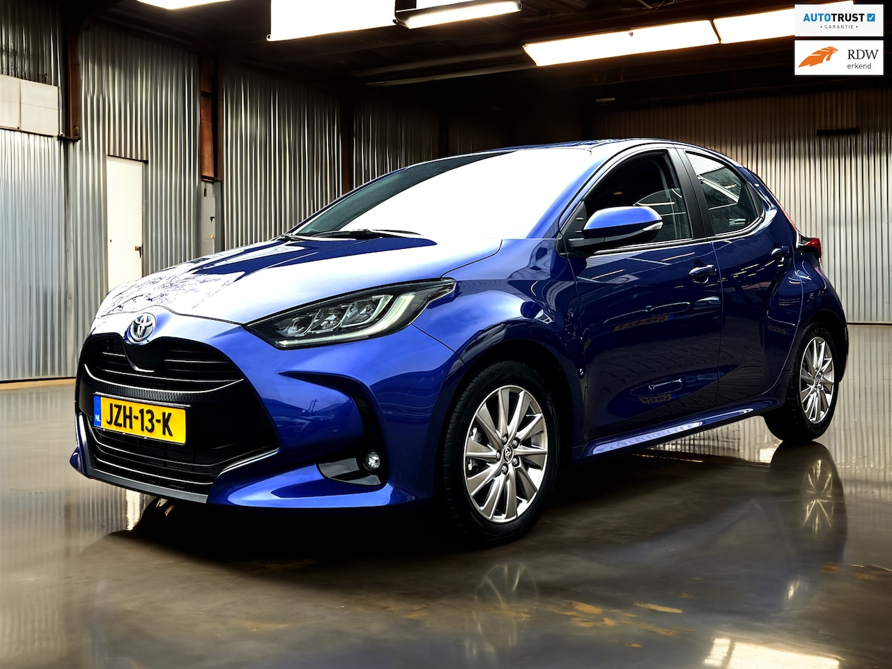 Toyota Yaris - 1.5 Hybrid Executive headsup_Carplay_stuur/stoelverw_ - AutoWereld.nl