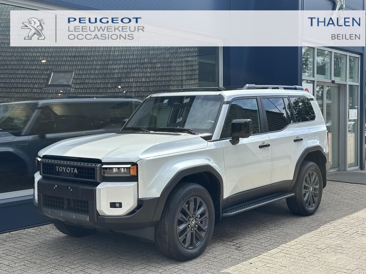 Toyota Land Cruiser - 2.8 D-4D President Grijs Kenteken Prijs excl. BTW /incl. BPM | FULL OPTIONS | Navigatie | - AutoWereld.nl