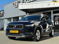 Volvo XC40 - 2.0 T4 Momentum