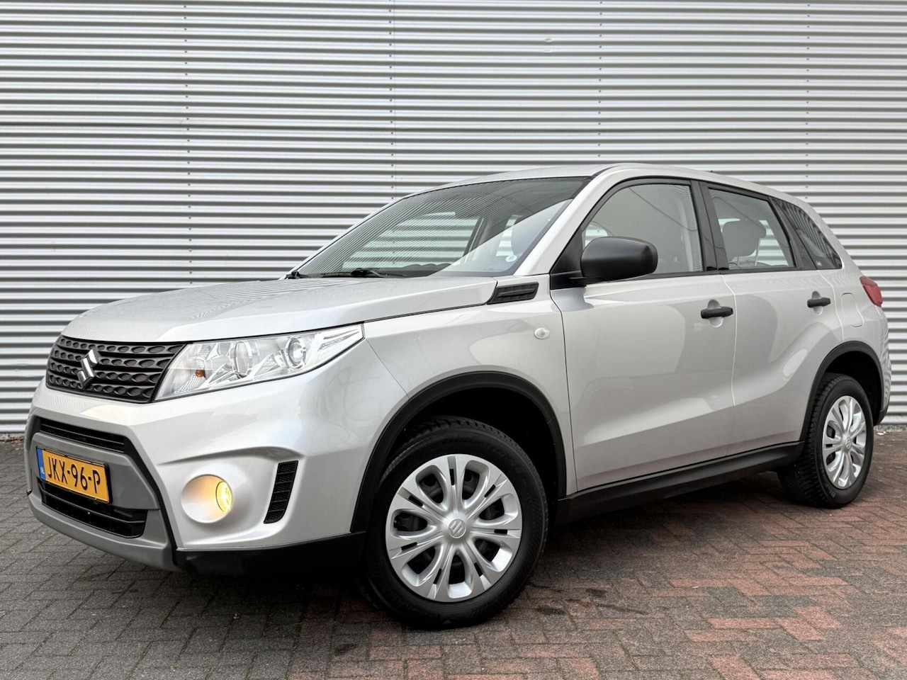 Suzuki Vitara - 1.6 Comfort Airco Xenon Led Trekhaak Pdc 2016 Eerste Eigenaar 134646 Km Gereden Perfecte S - AutoWereld.nl