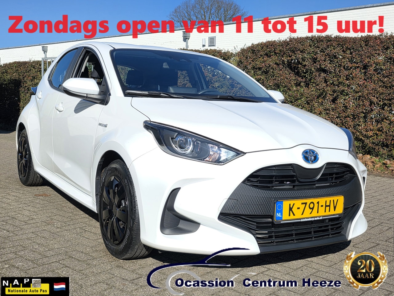 Toyota Yaris - 1.5 Hybrid AUT! 1e Eig! Camera! NW MODEL! Carplay! Zondag OPEN! - AutoWereld.nl