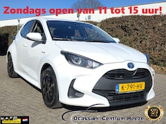 Toyota Yaris - 1.5 Hybrid 1e Eig Camera NW MODEL 30-12-2020 Carplay Zondag OPEN