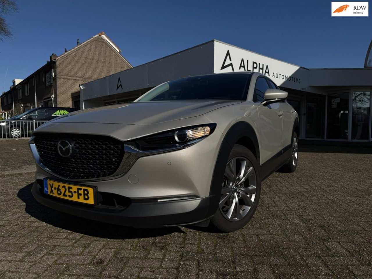 Mazda CX-30 - 2.0 e-SkyActiv-G M Hybrid Sportive NAVI / ADAP. CRUISE / CAMERA - AutoWereld.nl