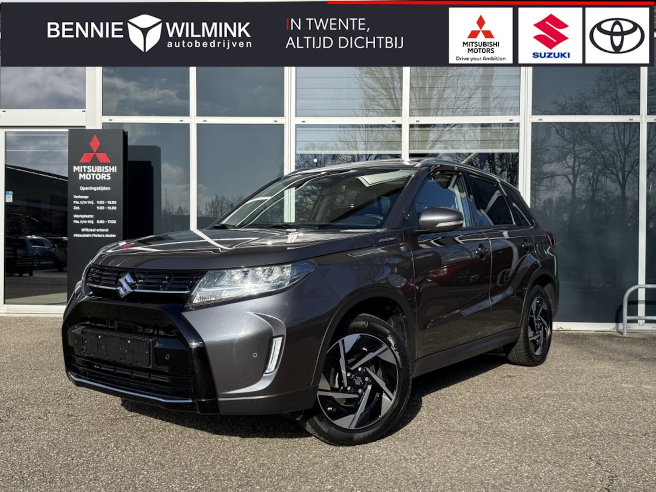 Suzuki Vitara - 1.4 B.jet Style Smart Hybrid | Panoramadak | All Seasons - AutoWereld.nl