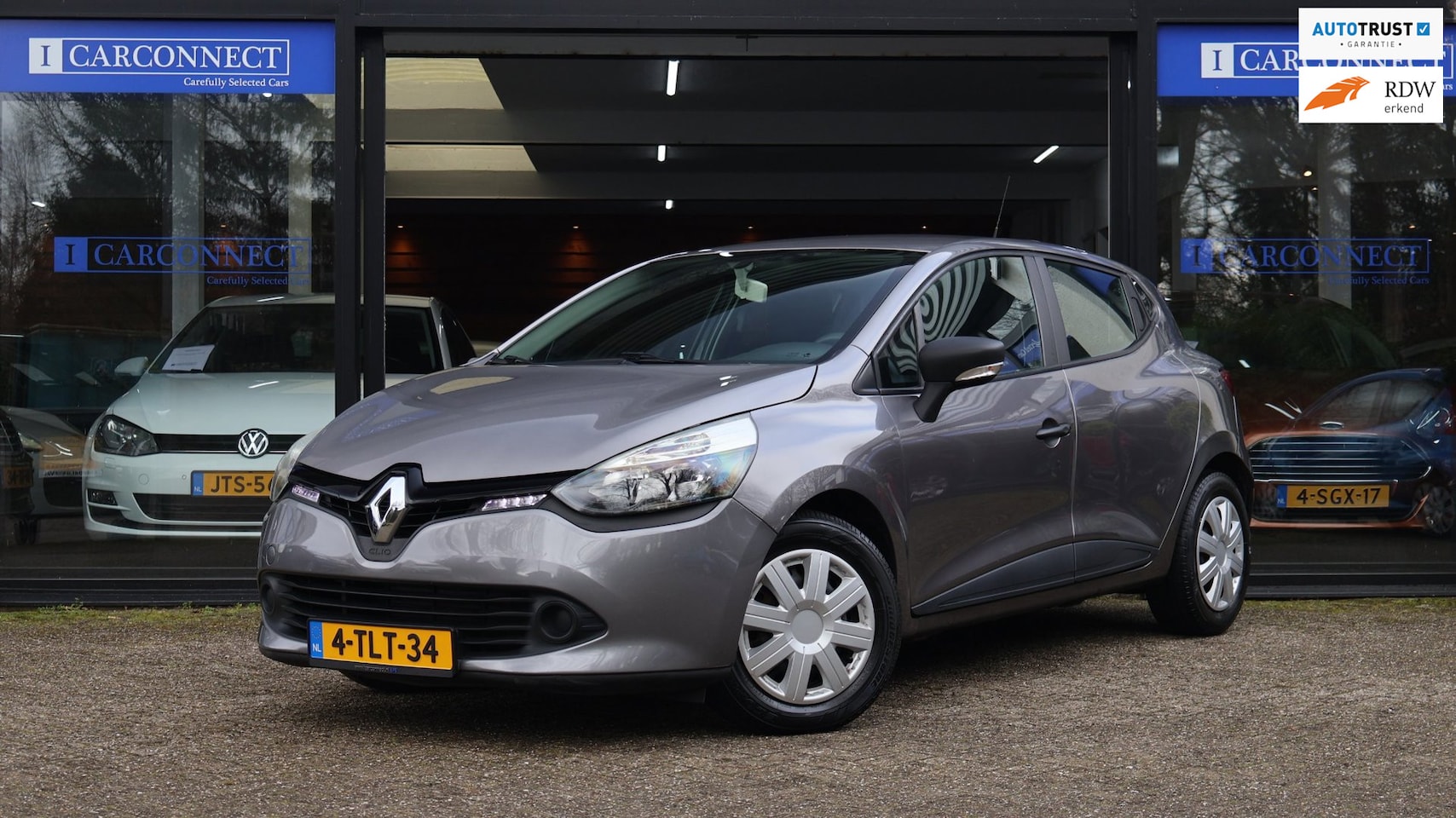 Renault Clio - 0.9 TCe Authentique|Cruise|Airco|Trekhaak|Bluetooth - AutoWereld.nl