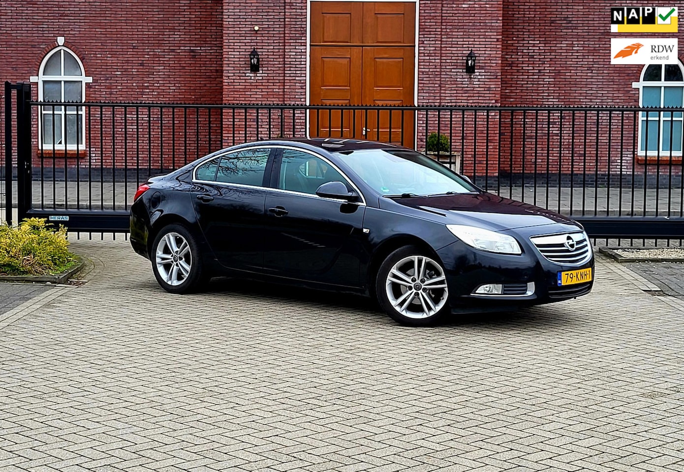 Opel Insignia - 1.8 Edition / Airco / 6 bak / Navi / Camera / Pdc / Nap - AutoWereld.nl