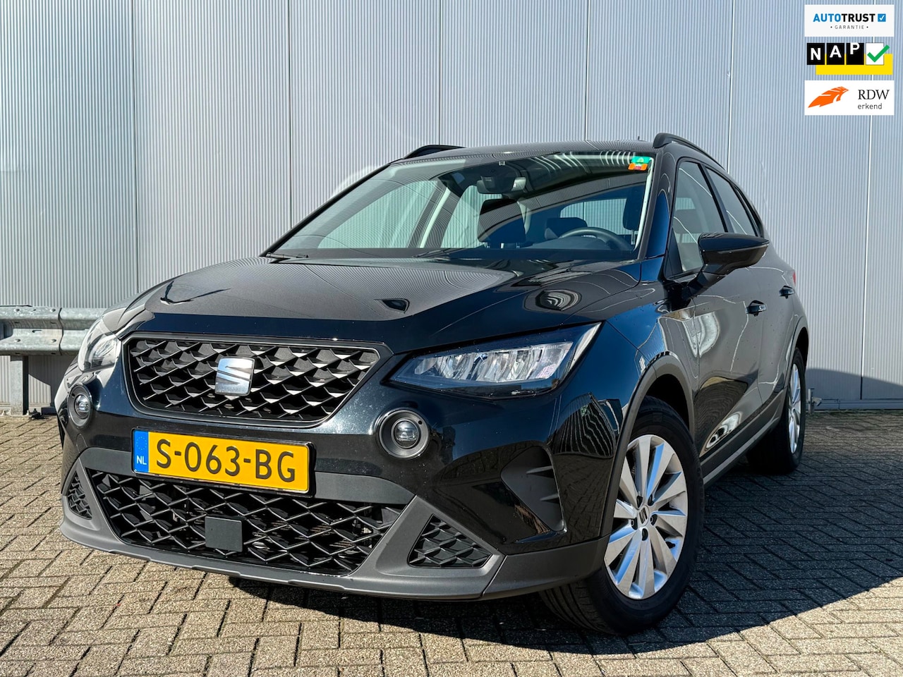 SEAT Arona - 1.0 TSI Style | Apple Car Play | Parkeersensoren | Climate Control | Lichtmetalen velgen | - AutoWereld.nl