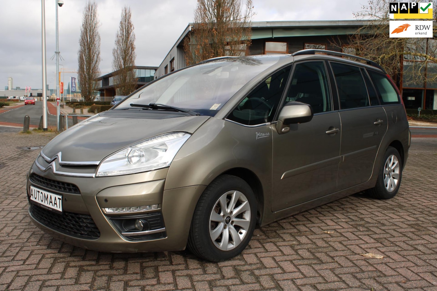 Citroën C4 Picasso - 1.6 THP Ligne Business Automaat Trekhaak - AutoWereld.nl