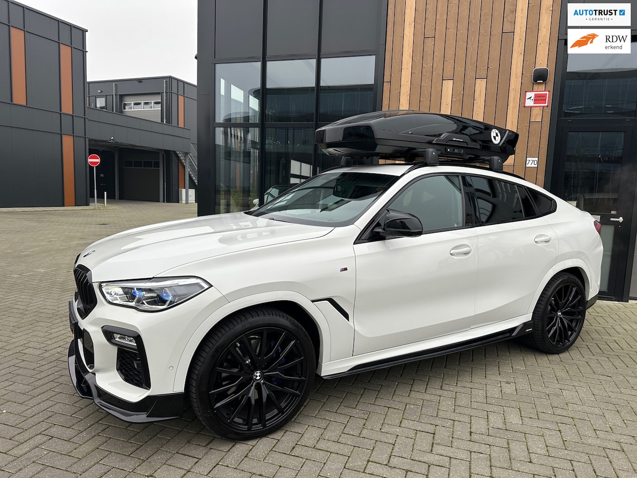 BMW X6 - XDrive40i High Executive PANO HEAD-UP CARBON INT KEYLESS 360 BTW auto/BOMVOL enige NL - AutoWereld.nl