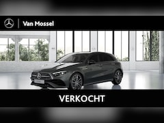 Mercedes-Benz A-klasse - 250 e 140 Year Edition / Panoramadak / Sfeerverlichting / 19inch / Night-Pakket /