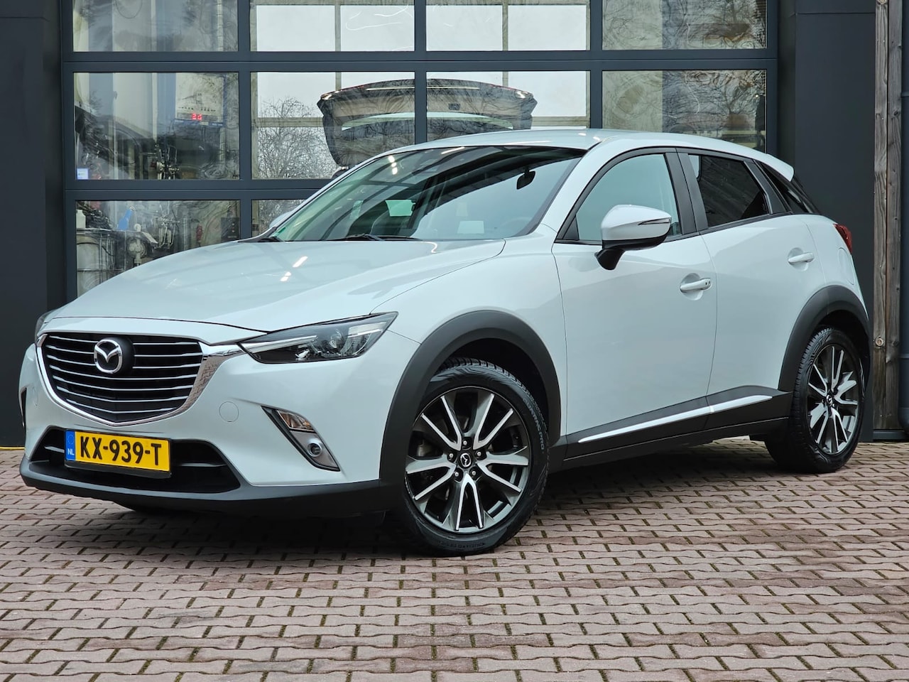 Mazda CX-3 - 2.0 SkyActiv-G 120 GT-M | LED | Trekhaak | All-seasons | Camera | Navi | - AutoWereld.nl