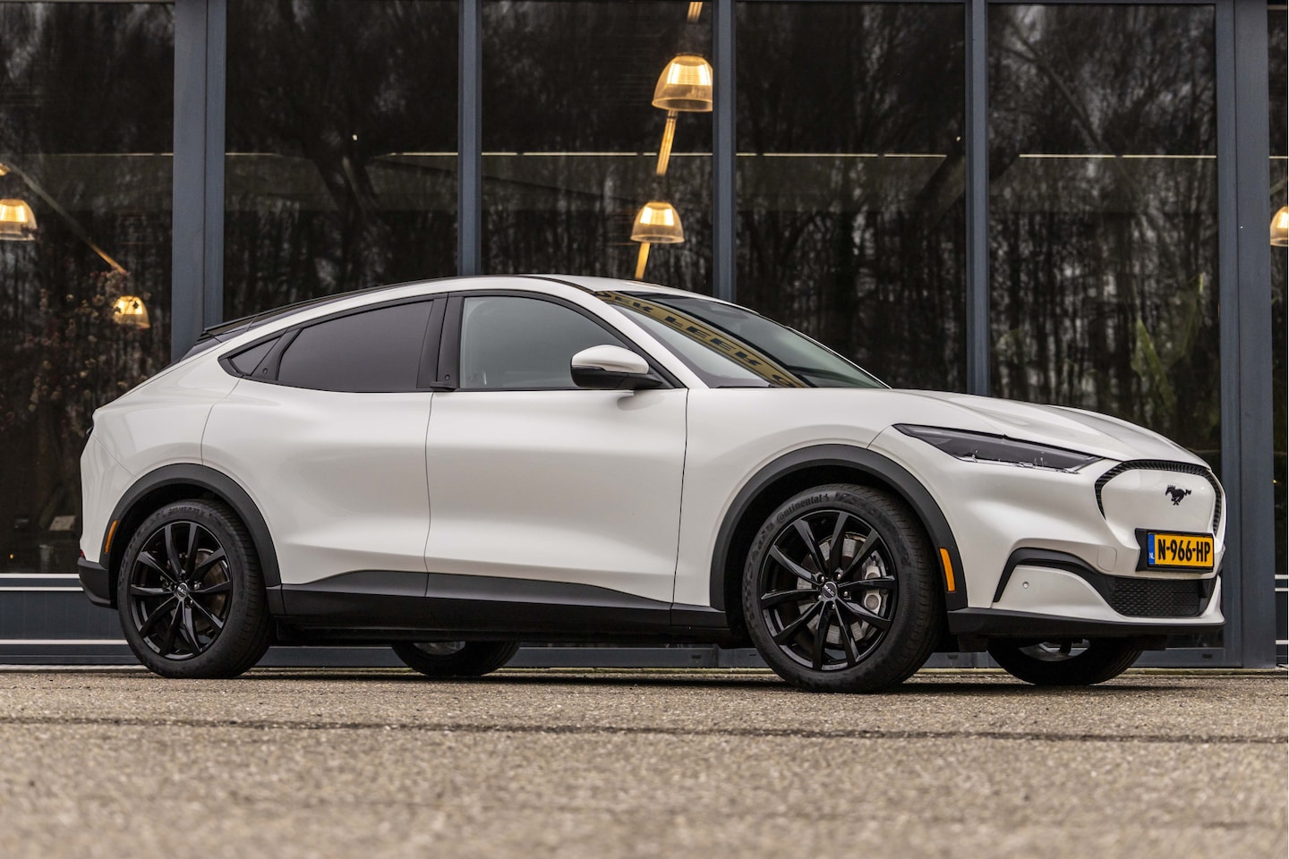 Ford Mustang Mach-E - Extended RWD 98 kWh - AutoWereld.nl