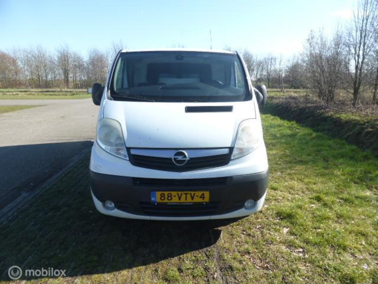 Opel Vivaro - bestel 2.5 CDTI L2H1 - AutoWereld.nl
