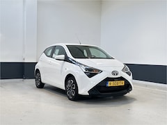 Toyota Aygo - 1.0 VVT-i x-play | NL | 2 Eig | Apple Carplay/ Android auto| Navigatie | Camera|