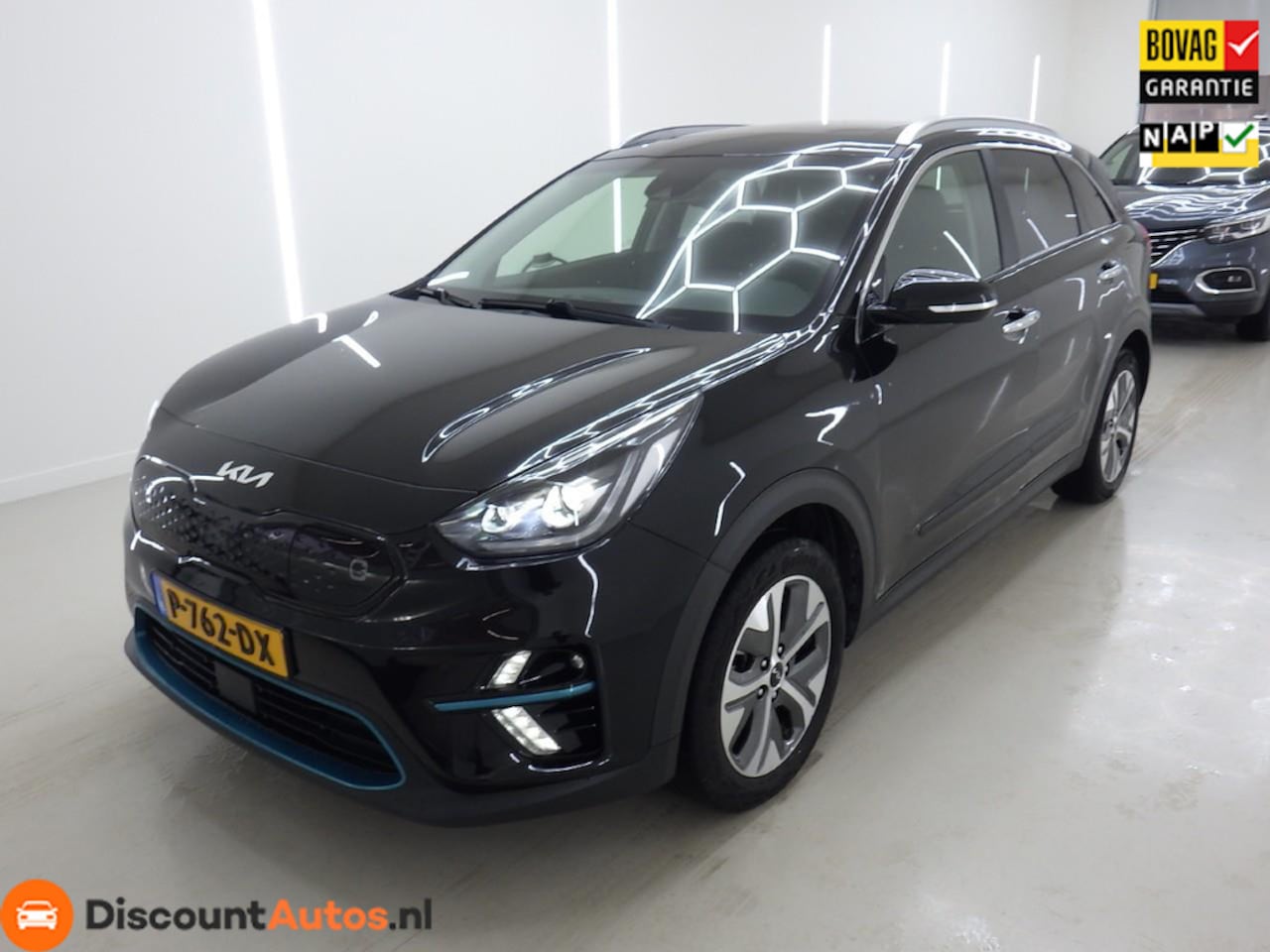 Kia e-Niro - ExecutiveLine 64 kWh - 100% SoH - 1e eigenaar - AutoWereld.nl