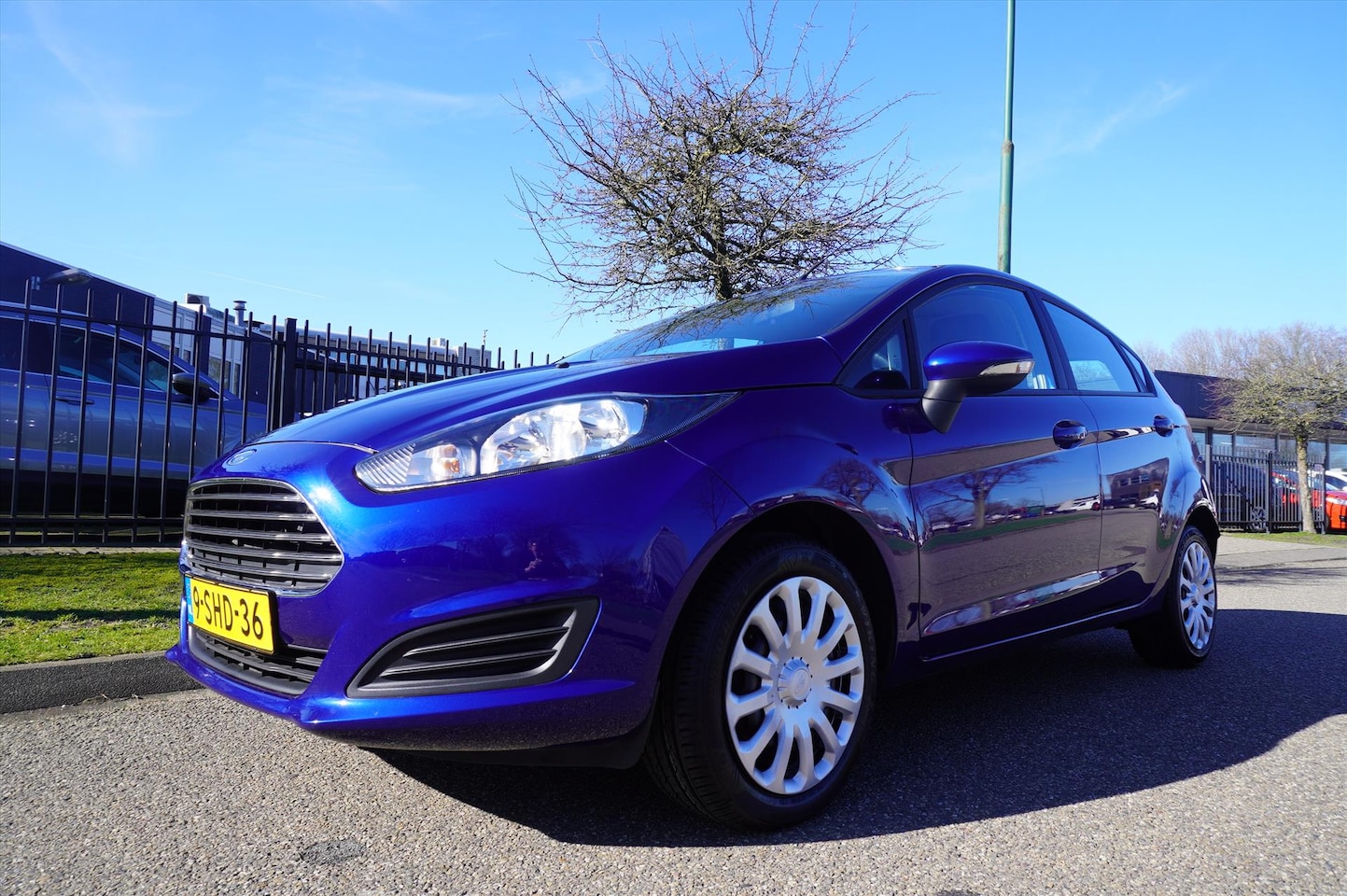 Ford Fiesta - 1.0 65PK 5D S/S Style AIRCO APK tot 1 maart 2027 - AutoWereld.nl