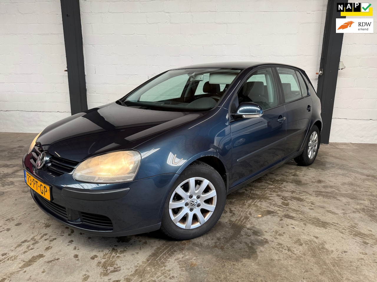 Volkswagen Golf - 1.6 FSI Comfortline 1.6 FSI Comfortline - AutoWereld.nl