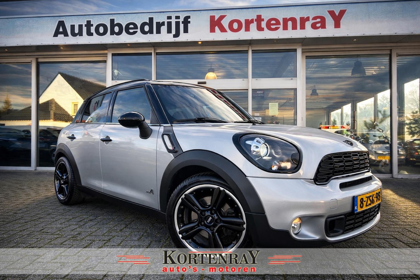 MINI Countryman - 1.6 Cooper S ALL4 Chili /Navi/cruise control/vol leder/panorama/deze auto verkeert in top - AutoWereld.nl