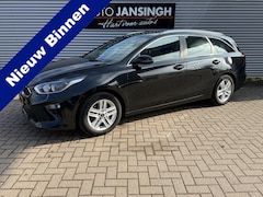 Kia Cee'd Sportswagon - Ceed 1.5 T-GDi DynamicLine met 1400 kg trekgewicht | Camera | Trekhaak | Navi | Cruise | A
