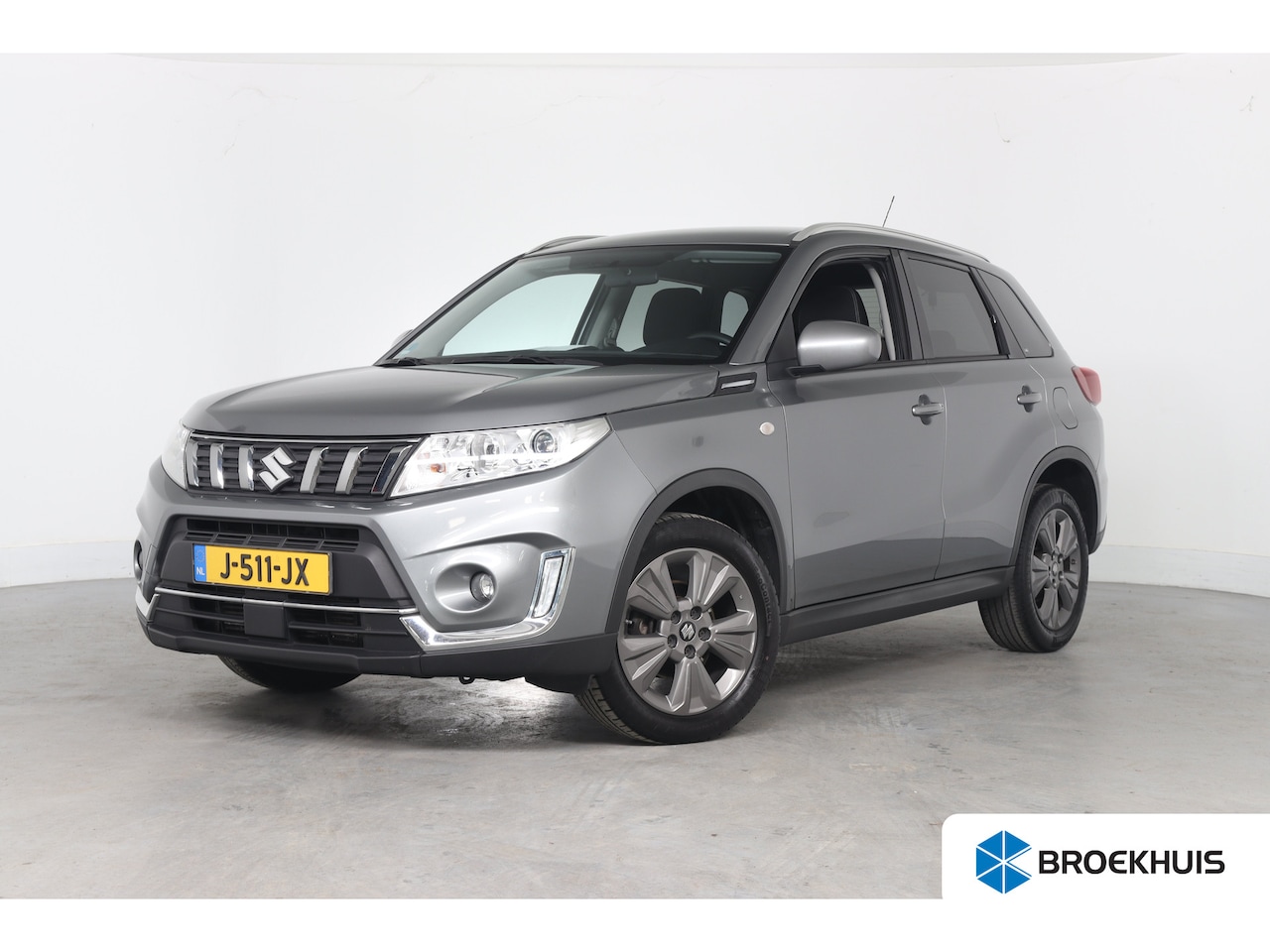 Suzuki Vitara - 1.0 Boosterjet Select | Dealer Onderhouden! | Automaat | Trekhaak | Navi By App | Camera | - AutoWereld.nl