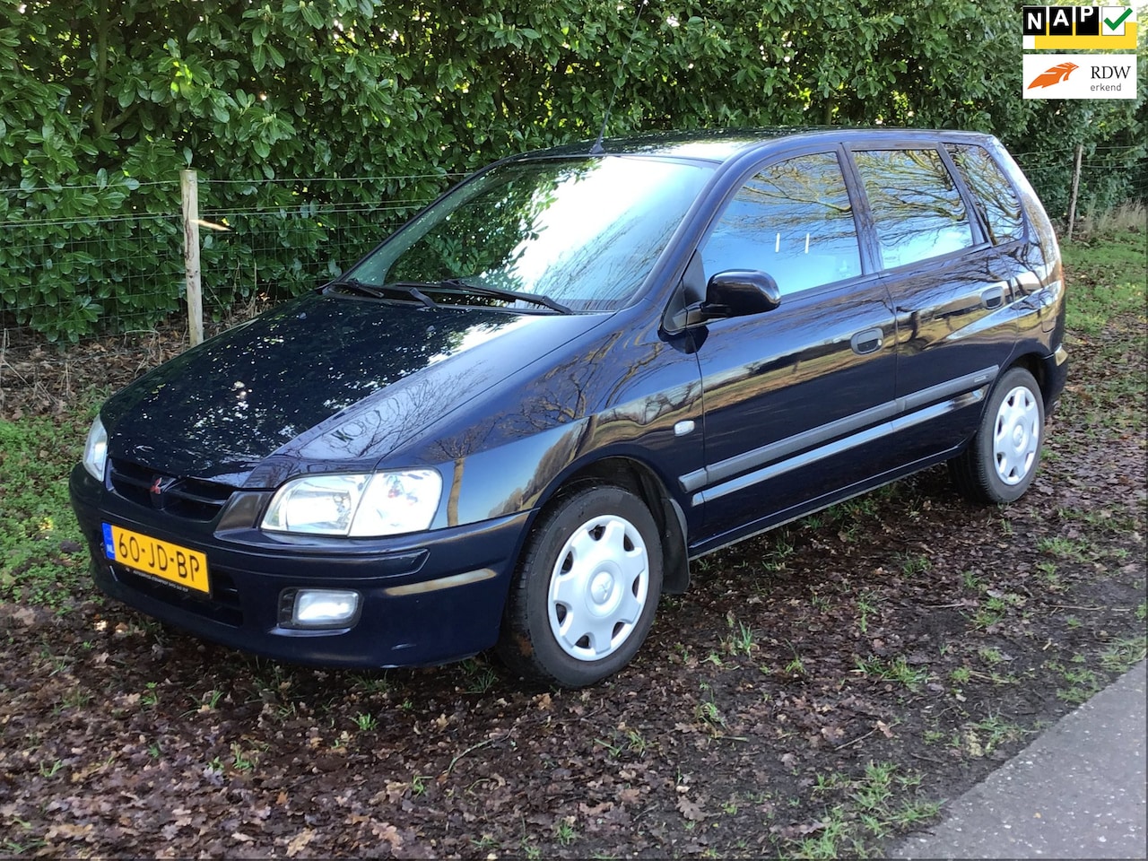 Mitsubishi Space Star - 1.3 Family met airco en trekhaak - AutoWereld.nl