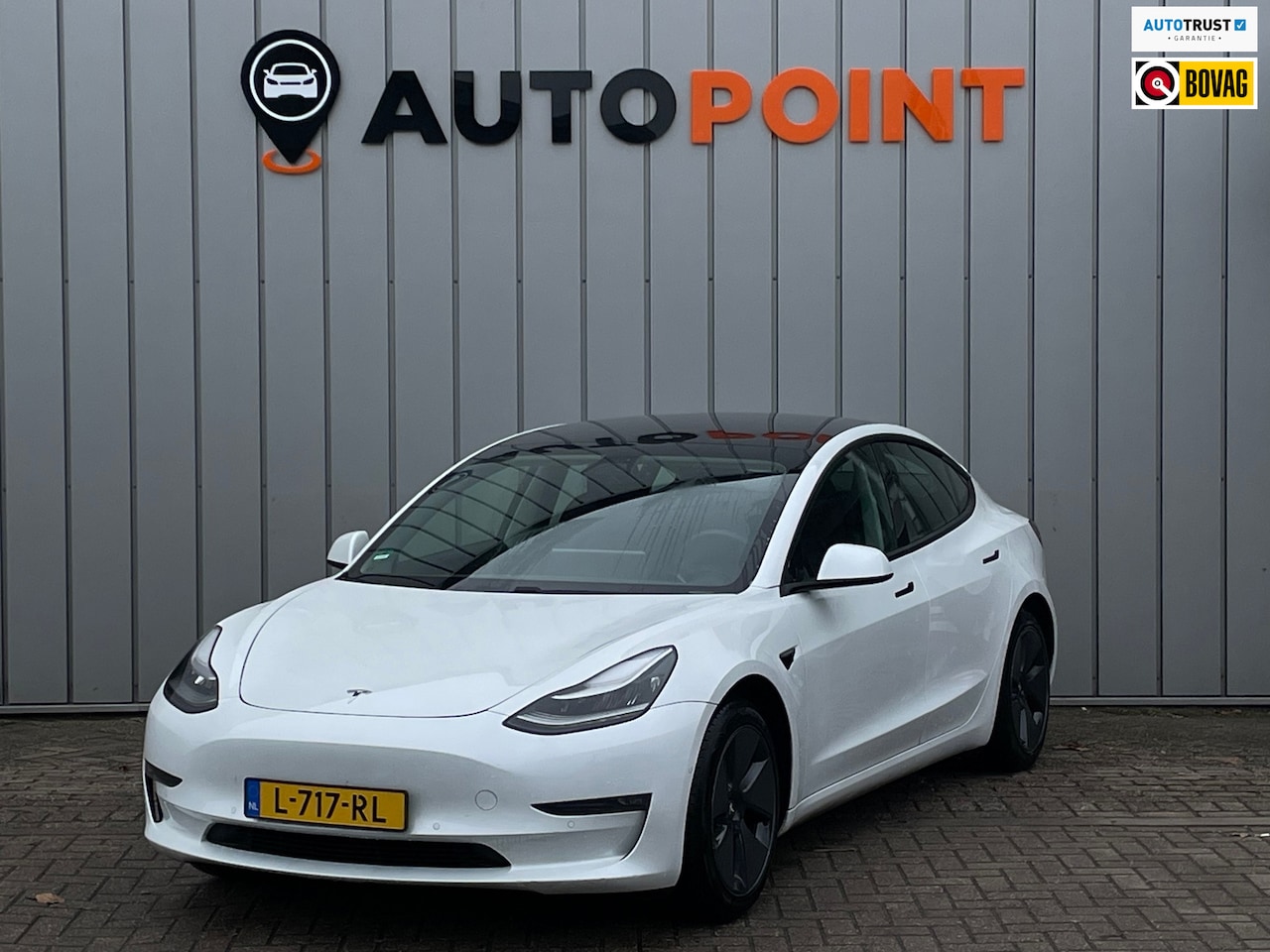 Tesla Model 3 - Long Range RWD Long Range *FACELIFT* AWD 75 kWh SOH90% 1E EIG DEALERONDERHOUDEN - AutoWereld.nl