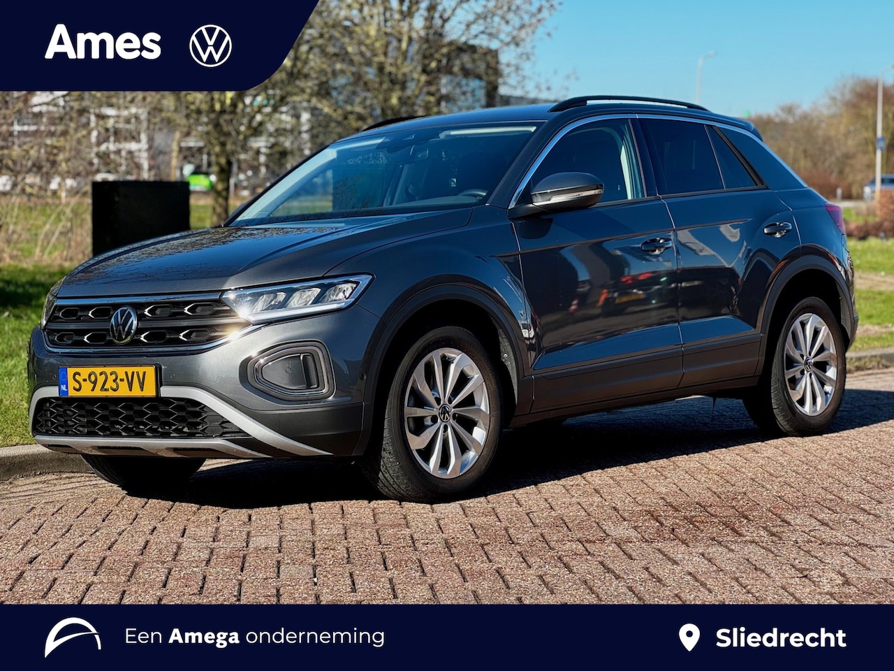 Volkswagen T-Roc - 1.0 TSI 110pk Life Business | Digital Cockpit Pro | Stoelverwarming | Navigatie - AutoWereld.nl