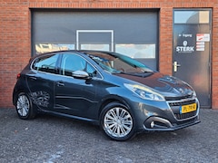 Peugeot 208 - 1.2 PureTech Allure Trekhaak Carplay Cruise 16"
