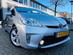 Toyota Prius - 1.8 Business Hybrid NAVI HALF LEDER CAM HEAD UP
