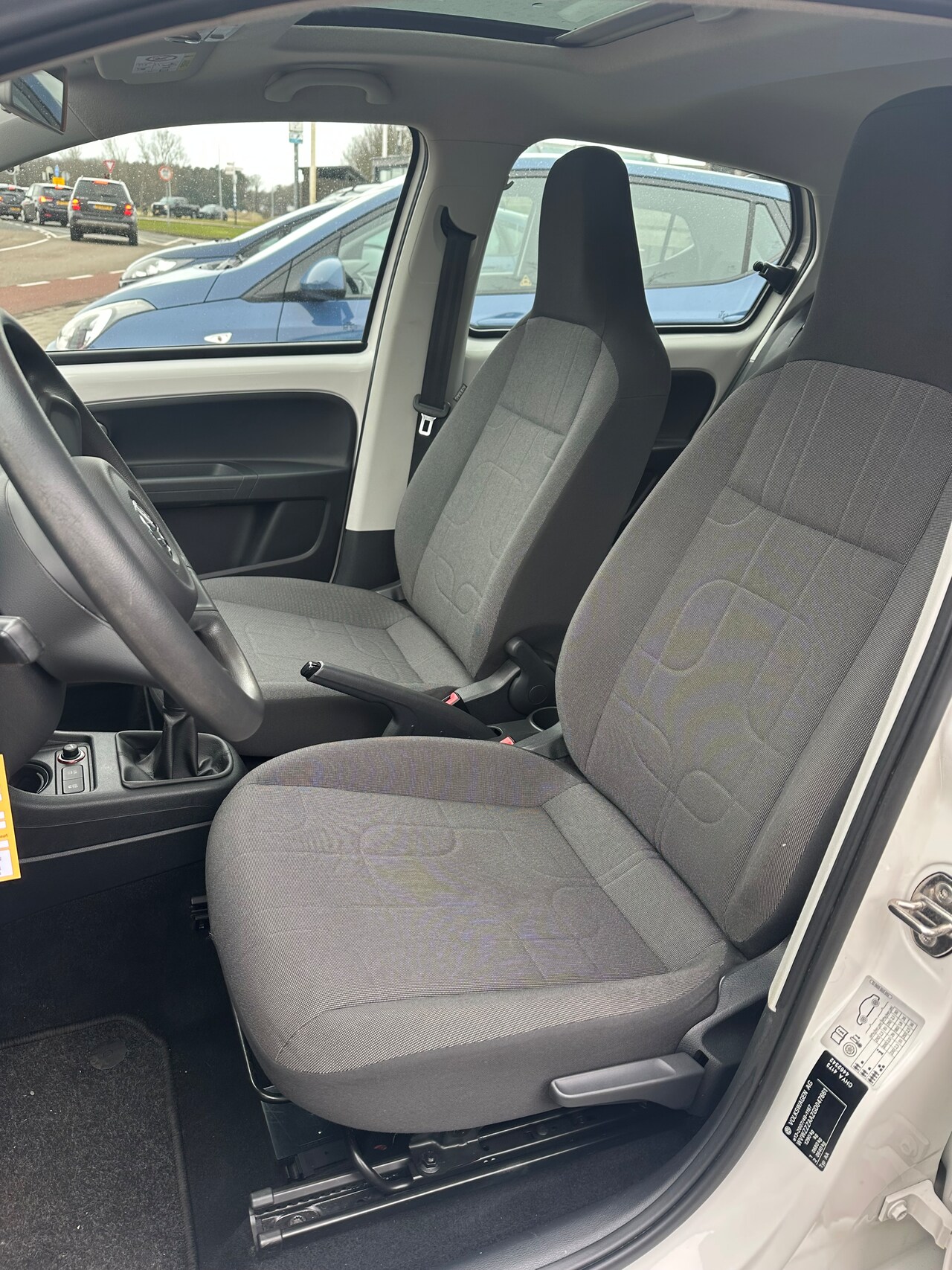 Volkswagen Up! - 1.0 move up! BlueMotion