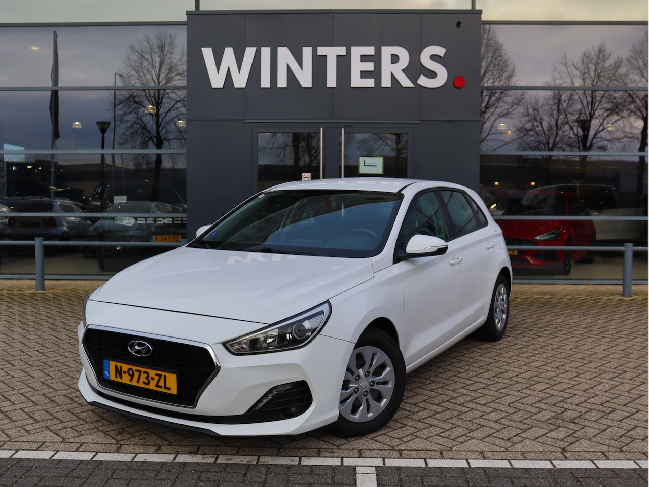 Hyundai i30 - 1.0 T-GDI Comfort 120pk Airco | Cruise Control | Bluetooth | LED I Lane Assist | ESP I - AutoWereld.nl