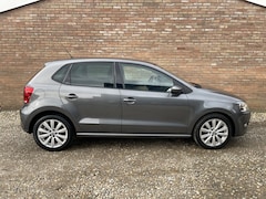 Volkswagen Polo - 1.4-16V Highline 5drs In hele nette staat Extra donkere achter ramen