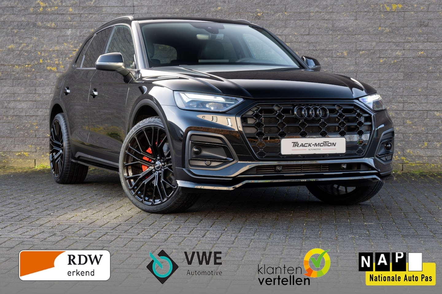 Audi Q5 - 50 TFSI e S edition Black & Black - AutoWereld.nl