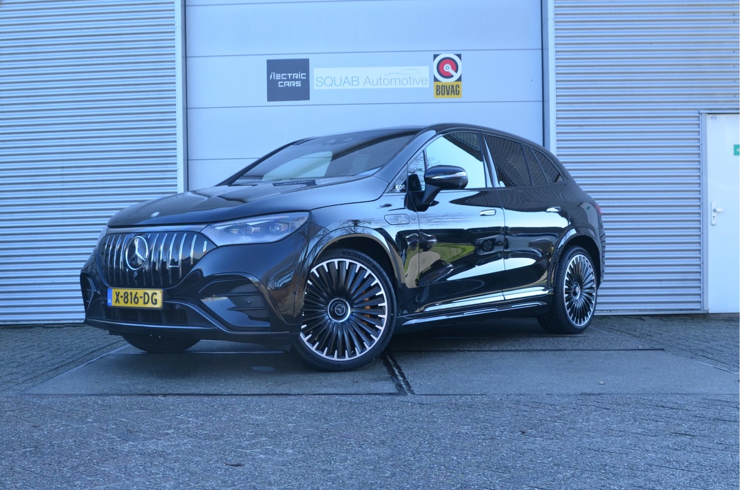 Mercedes-Benz EQE SUV - AMG 43 4MATIC 91 kWh 22kw lader, a-as besturing, Hyperscreen - AutoWereld.nl
