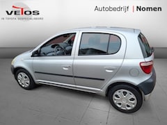 Toyota Yaris - 1.0-16V VVT-i Terra Airco en Trekhaak Afn