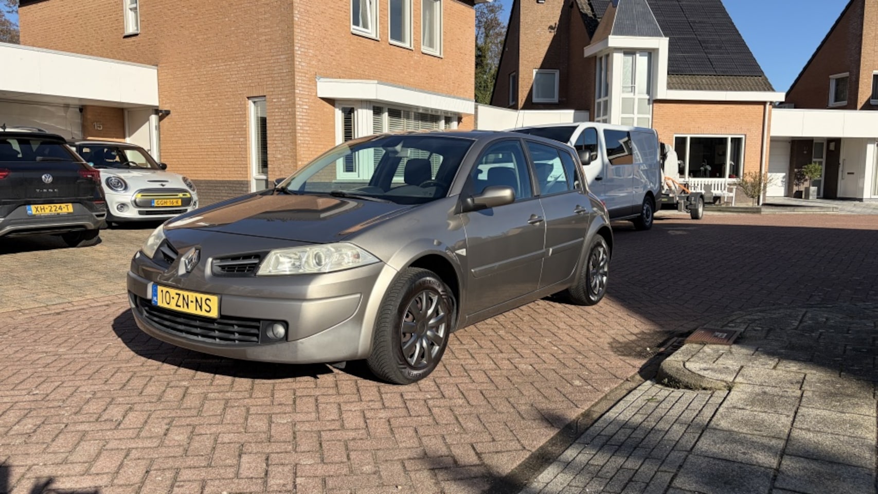 RENAULT MEGANE