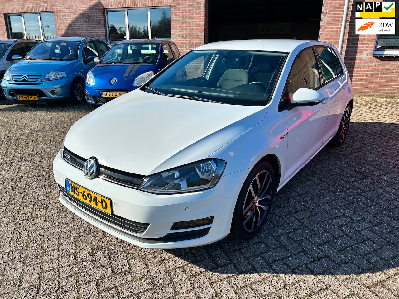 Volkswagen Golf - 1.0 TSI Comfortline // 100.000 Km NAP - AutoWereld.nl