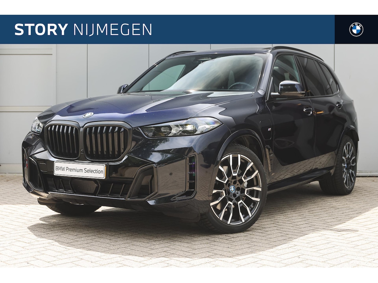 BMW X5 - xDrive50e M Sport Automaat / Panoramadak / Trekhaak / Achteruitrijcamera / Comfortstoelen - AutoWereld.nl