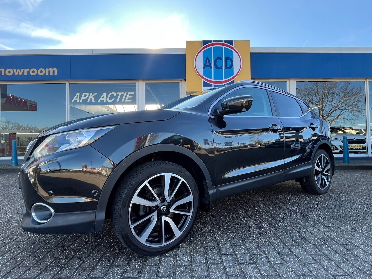 Nissan Qashqai - 1.5 dCi Tekna + | 360° Camera | Panorama | Trekhaak | - AutoWereld.nl