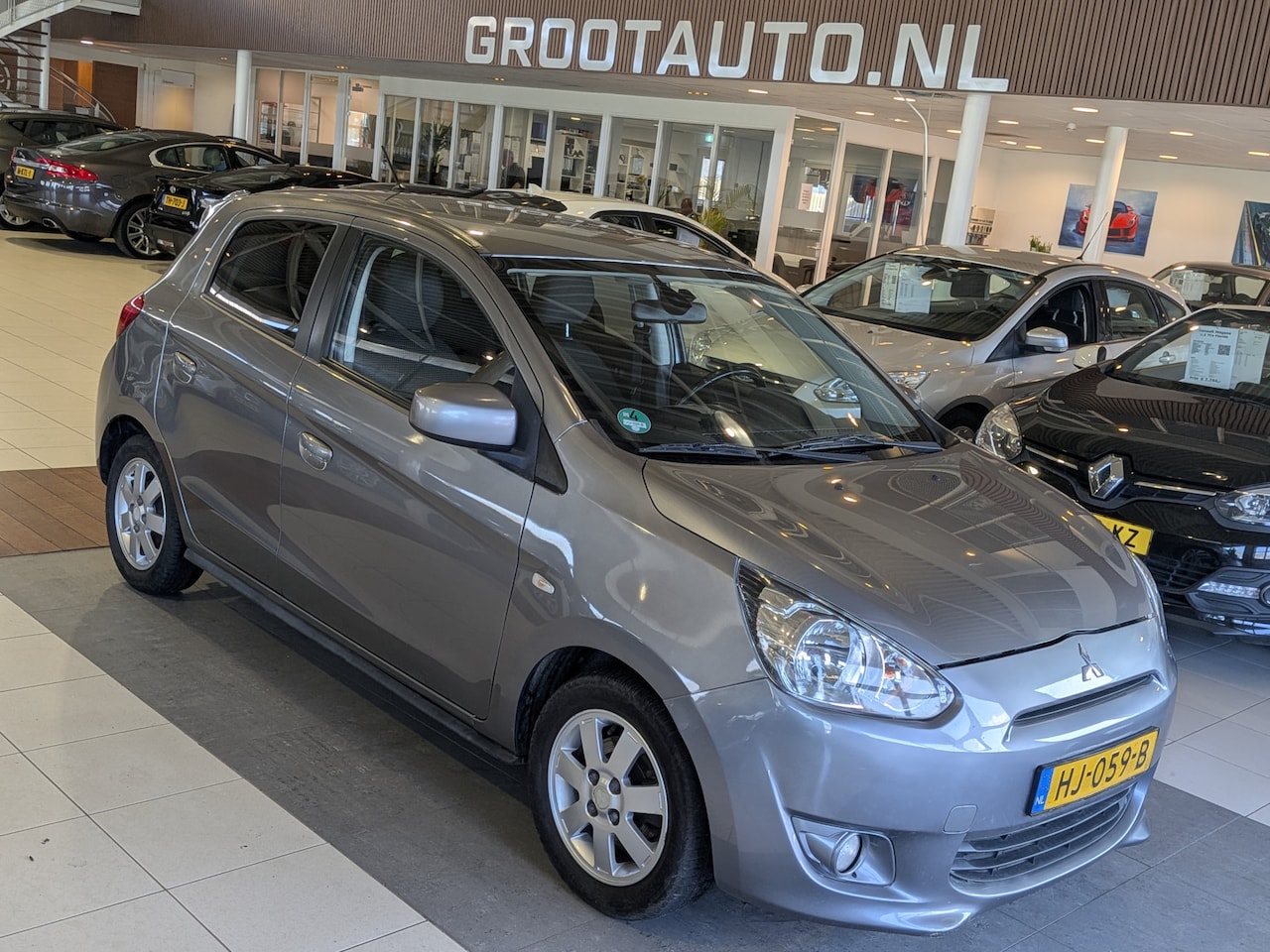 Mitsubishi Space Star - 1.0 Bright Airco, Stuurbekrachtiging - AutoWereld.nl