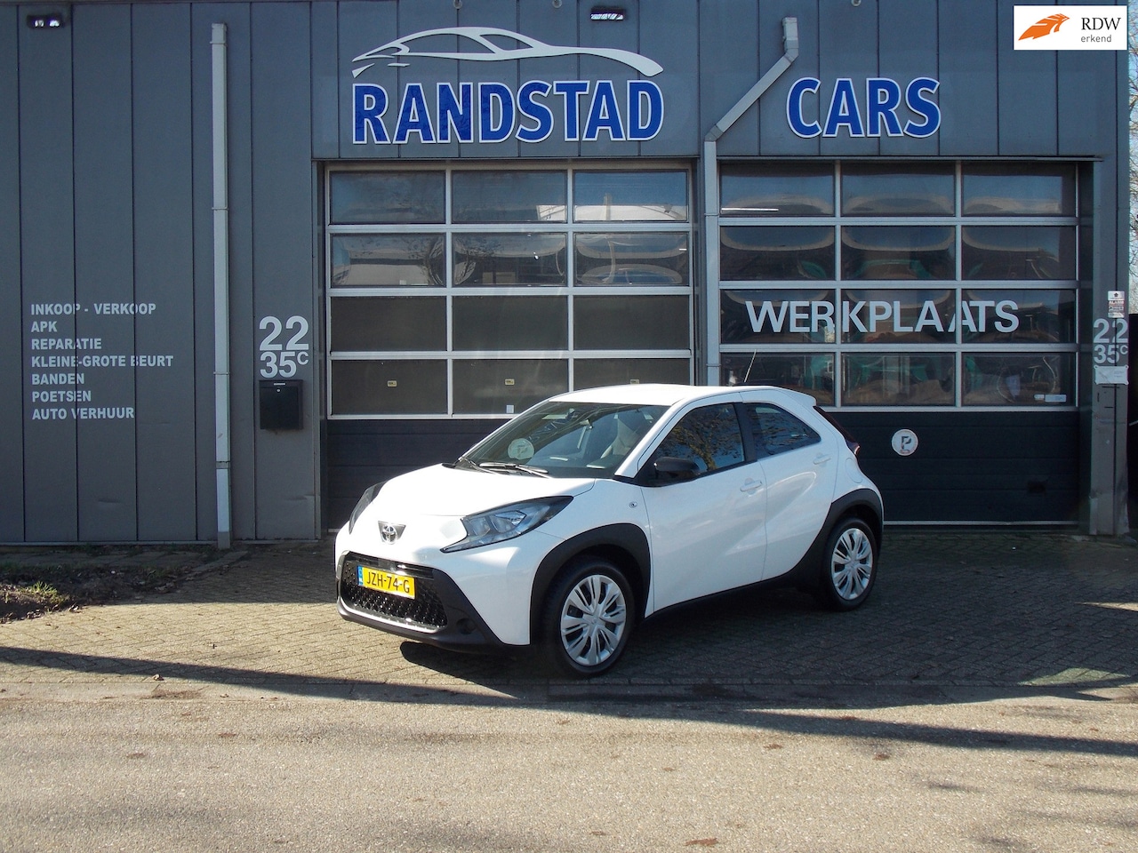 Toyota Aygo X - 1.0 VVT-i S-CVT Play Automaat Airco Elek Pakket 5Deurs 2024bj GARANTIE - AutoWereld.nl