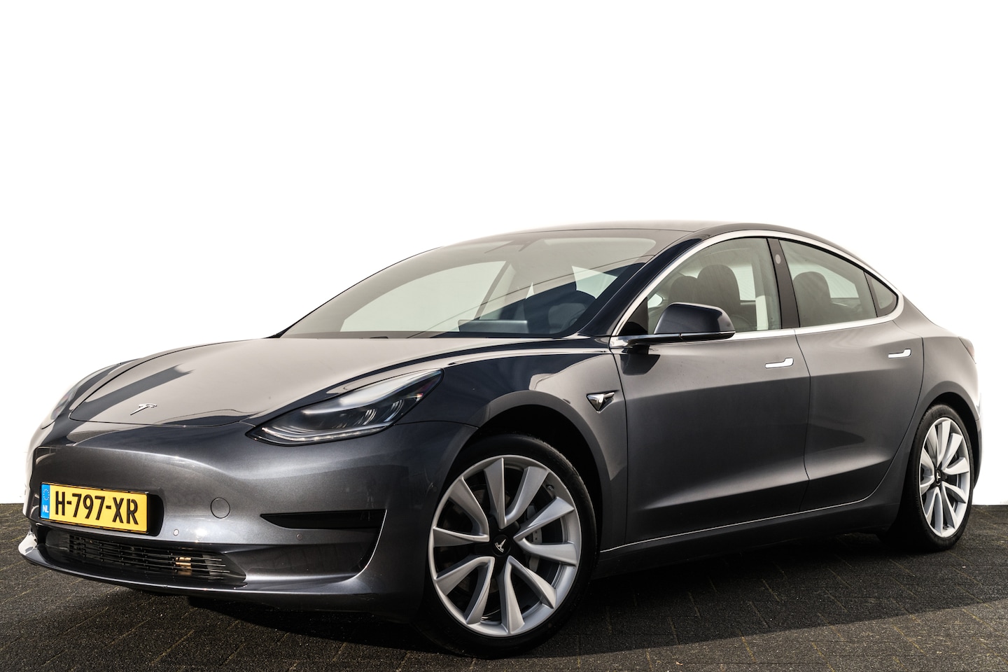Tesla Model 3 - Standard RWD Plus 60 kWh | Org. NL | 1e eig. | Autopilot | Panoramadak - AutoWereld.nl