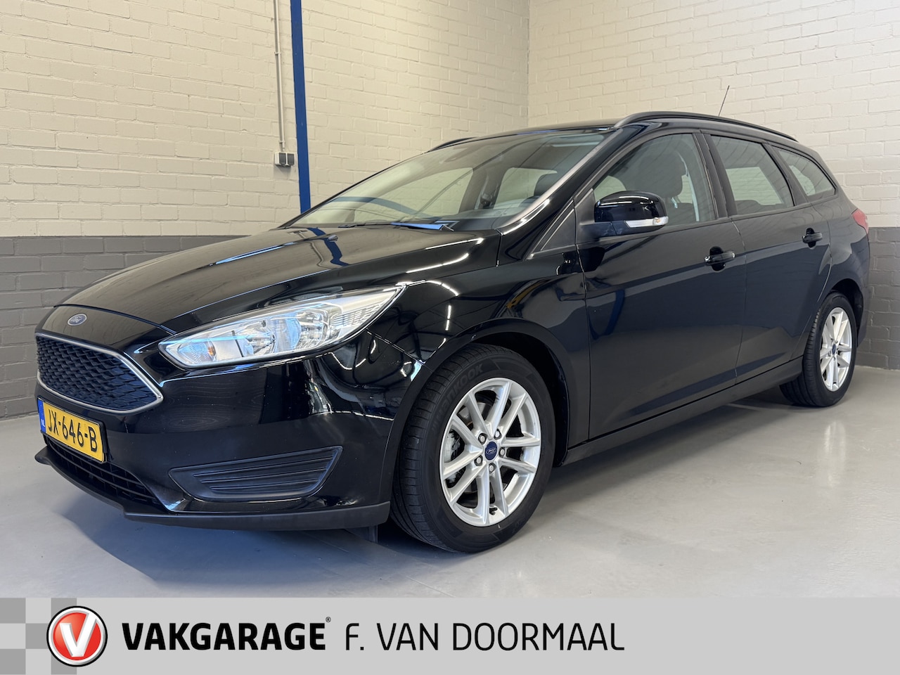 Ford Focus Wagon - 1.0 Trend 1.0 Trend - AutoWereld.nl